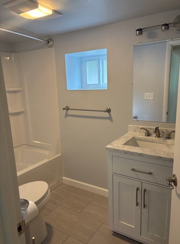 5933 Shasta Ave #B - Photo 4 of 13