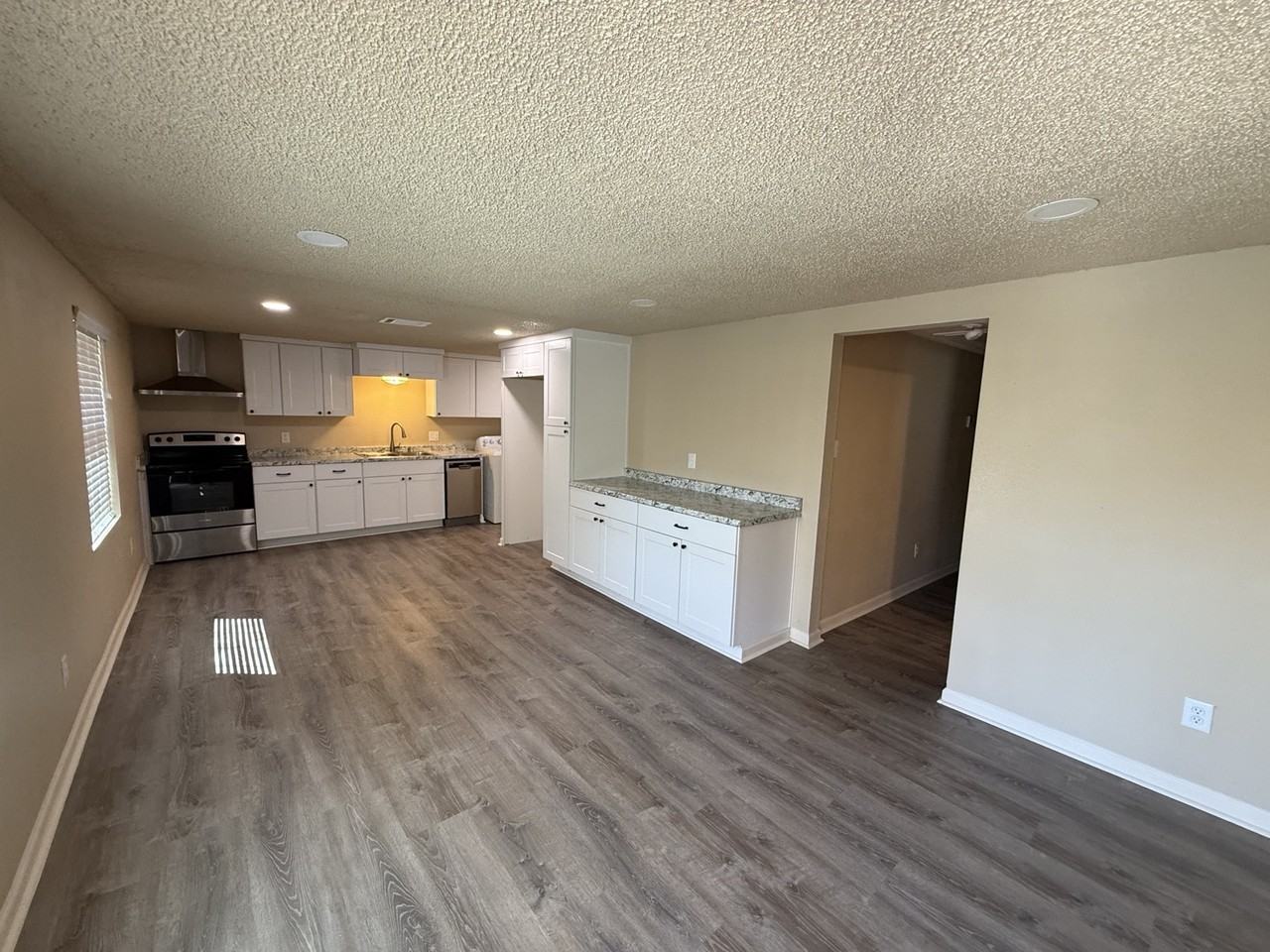 760 Wayne Ave #NA - Photo 3 of 18