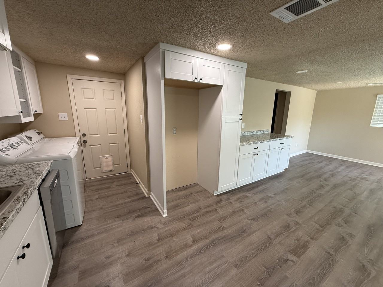 760 Wayne Ave #NA - Photo 5 of 18