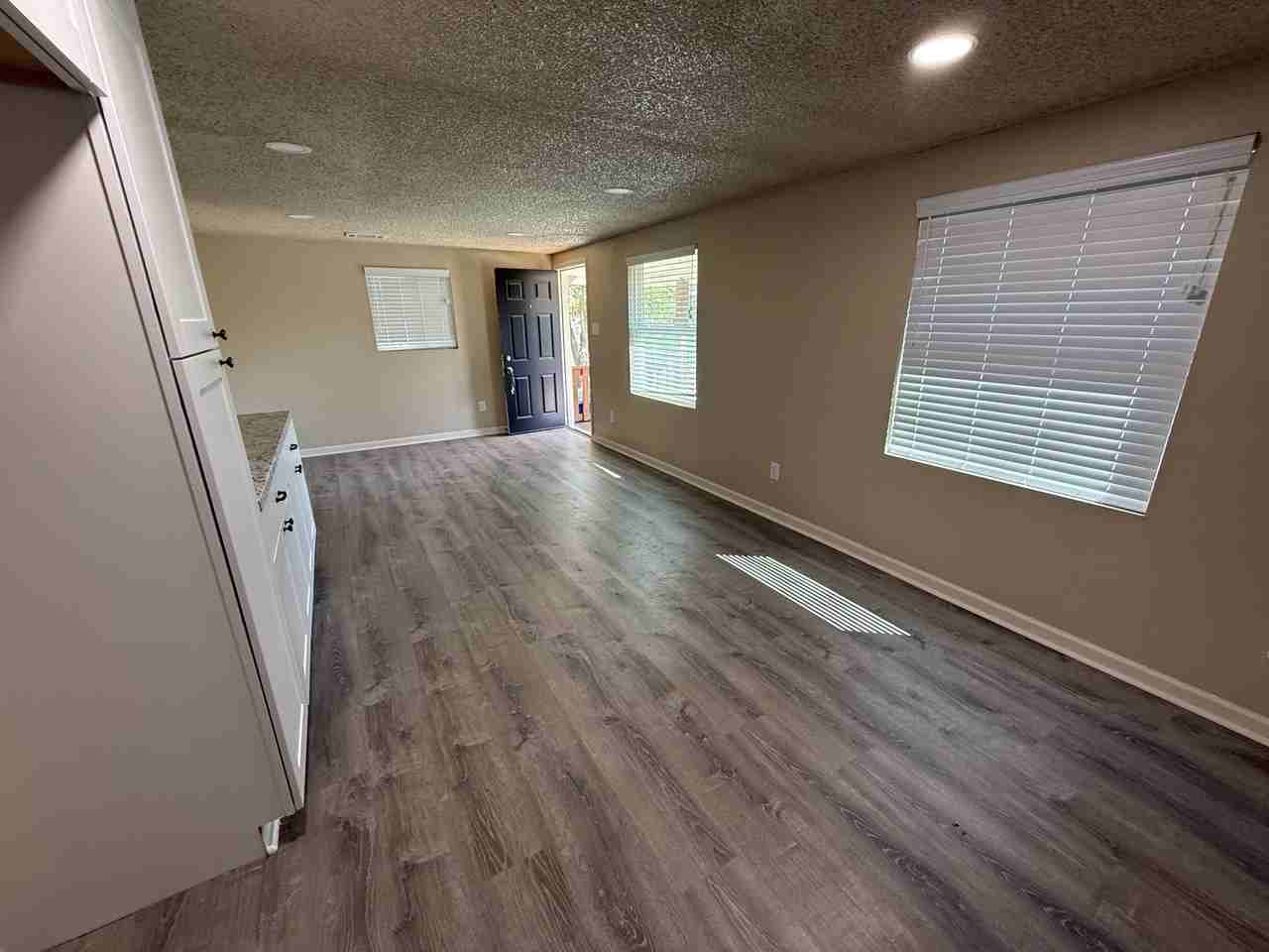 760 Wayne Ave #NA - Photo 6 of 18