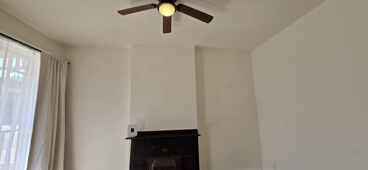 1128 W Marshall St #NA - Photo 6 of 44