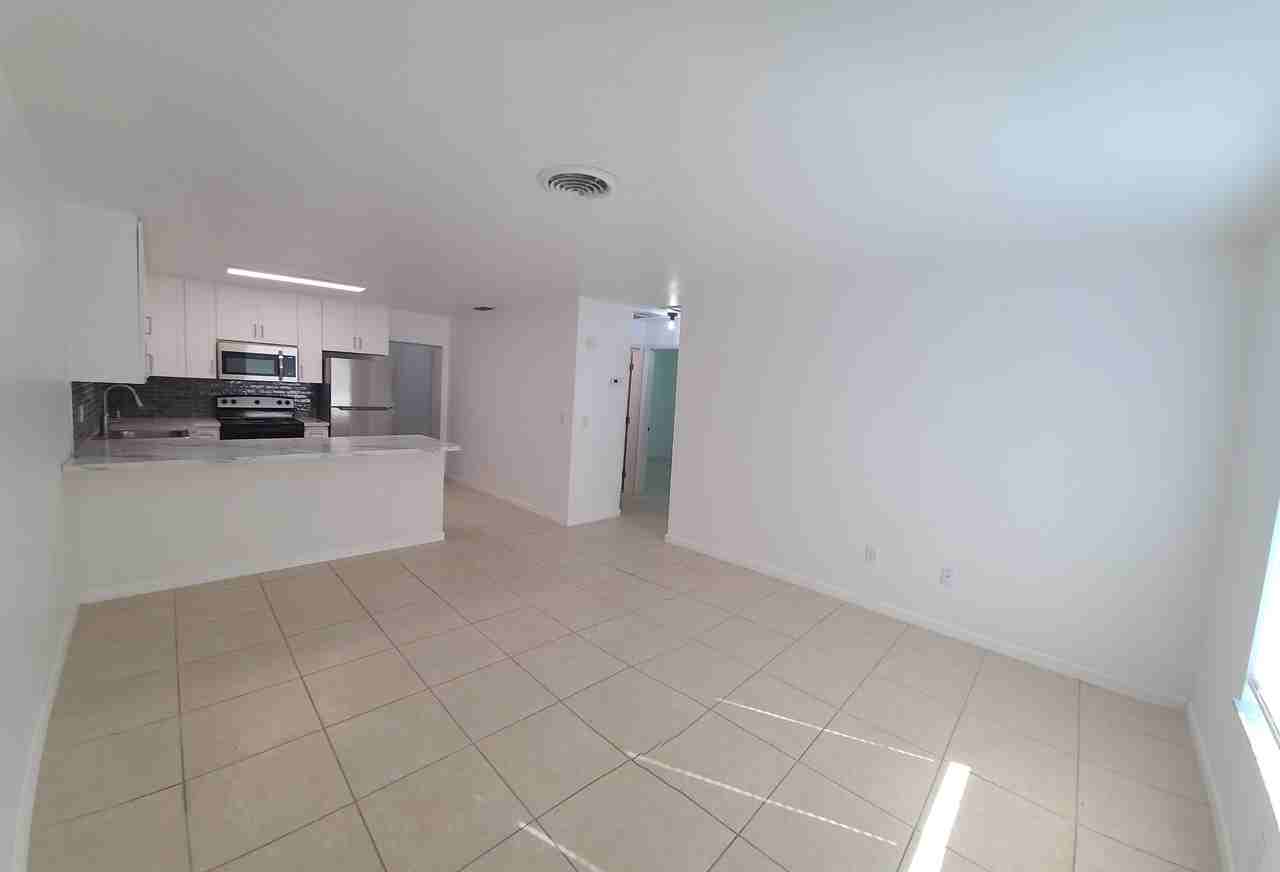 3121 Ne Savannah Rd #3121 - Photo 3 of 5