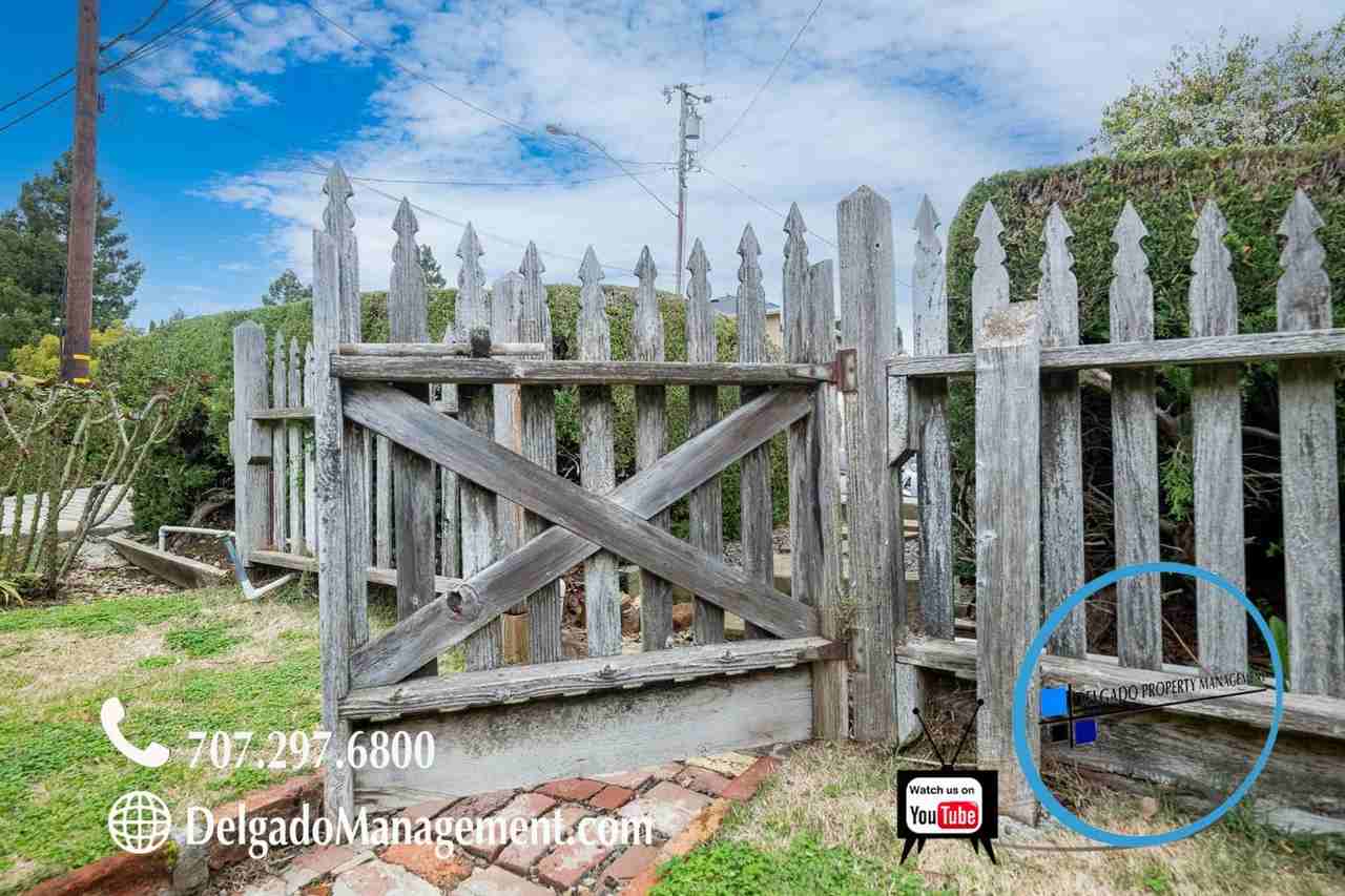 686 W I St - Photo 3 of 42