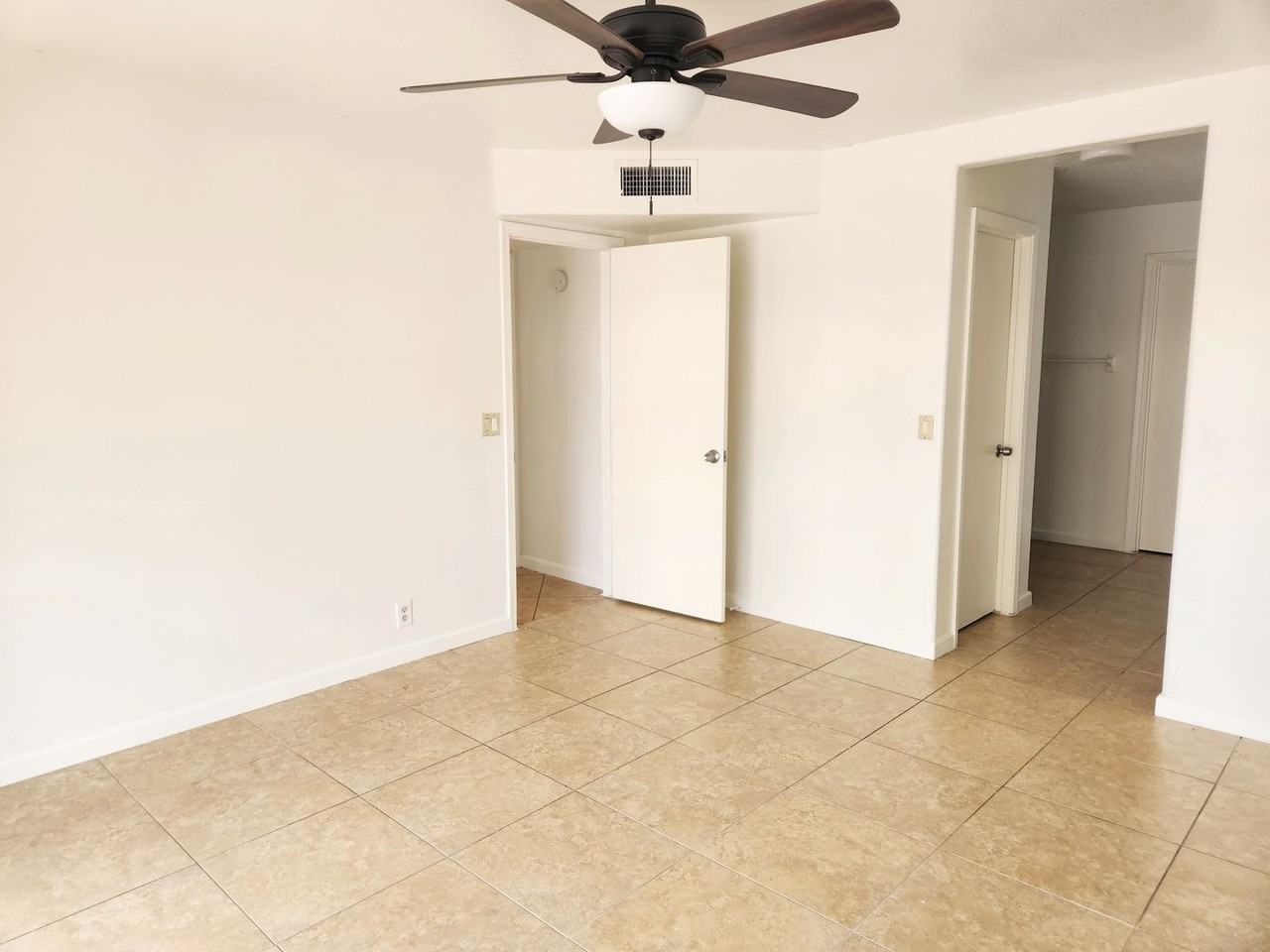 4320 E Morrow Dr - Photo 6 of 20