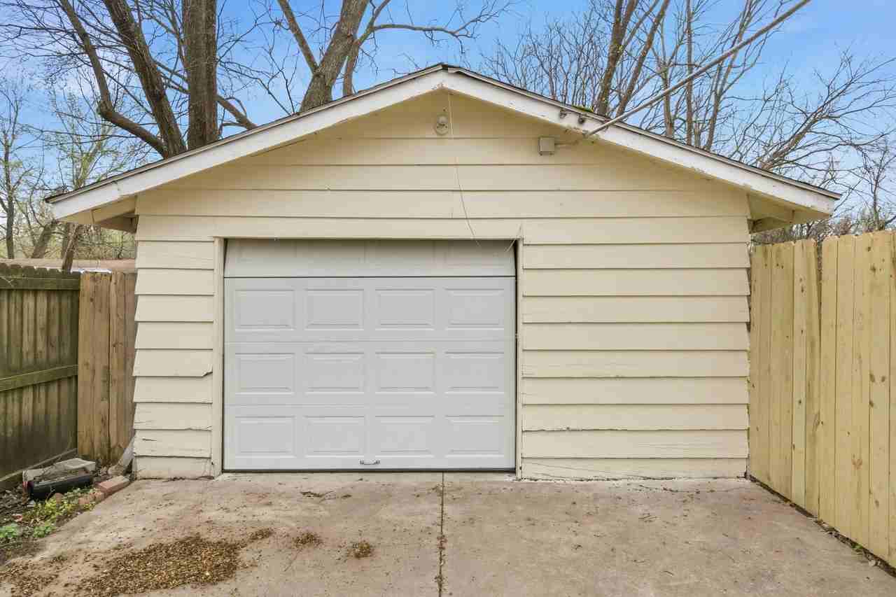 2822 E Cherrystreet Ct - Photo 4 of 25