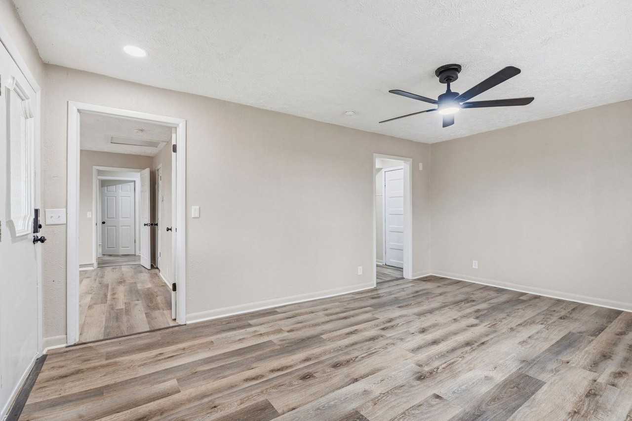 2822 E Cherrystreet Ct - Photo 5 of 25