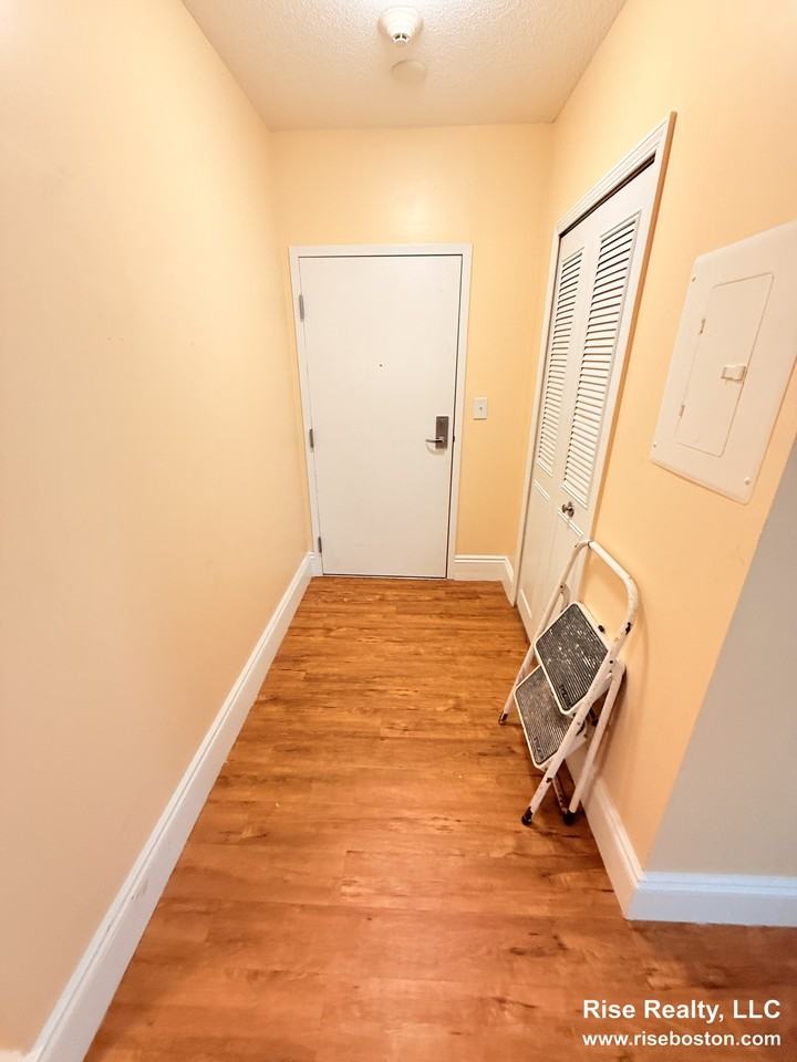 4 University Rd #408 - Photo 3 of 9