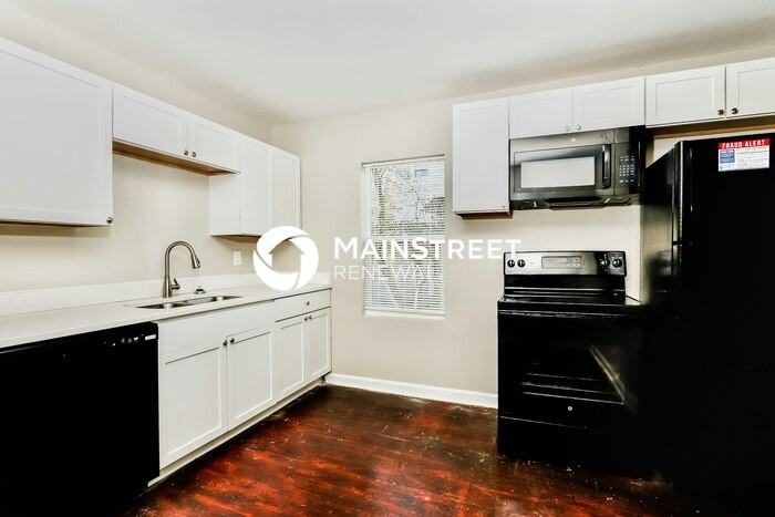 4133 S 5th St - Photo 5 of 18