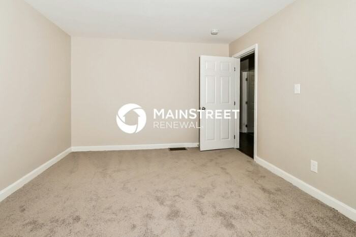 4133 S 5th St - Photo 7 of 18