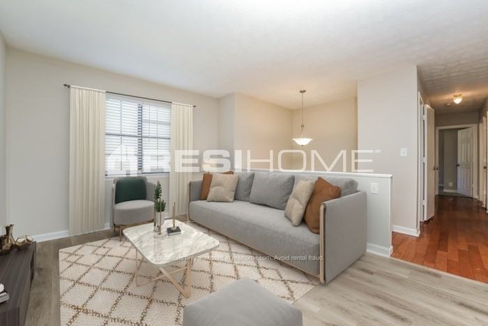 5203 Shawn Ln - Photo 7 of 20