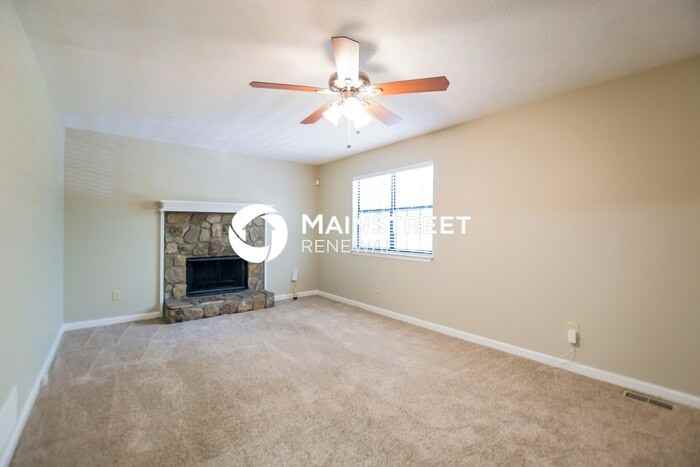 281 Bakers Bridge Cir - Photo 6 of 17