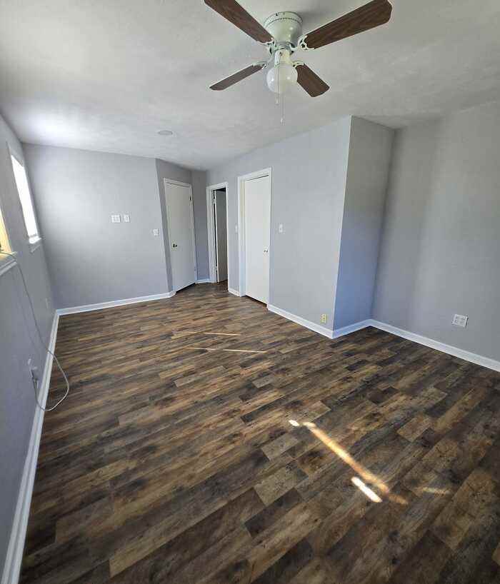 310 S Wickham St - Photo 6 of 26