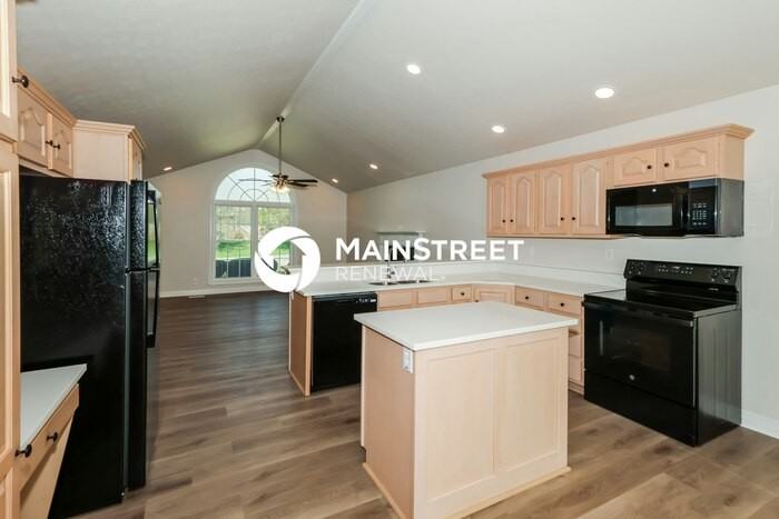 113 Taylor Ct - Photo 5 of 17