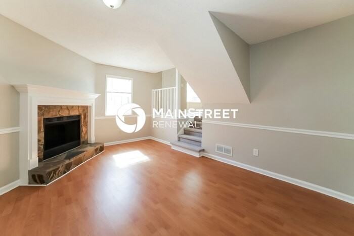 1590 Glynn Ct - Photo 4 of 17