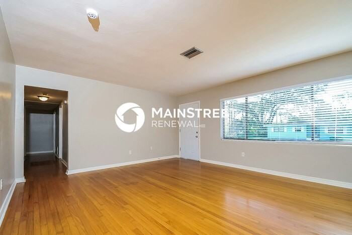 717 Bonnie Dr - Photo 4 of 16