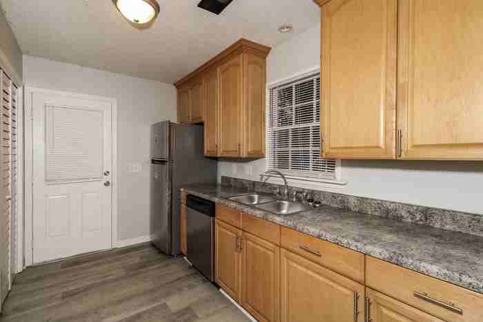 101 Cannon Dale Ct - Photo 6 of 12