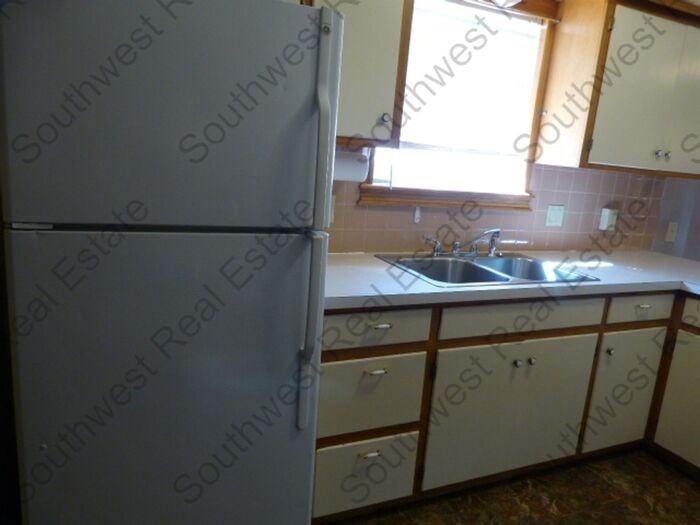 109 Cactus Dr - Photo 7 of 13