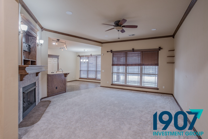 3413 Se 31st Pl - Photo 3 of 25