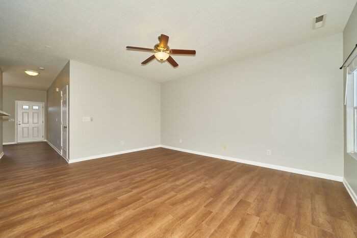 9772 Prairie Smoke Dr - Photo 4 of 22