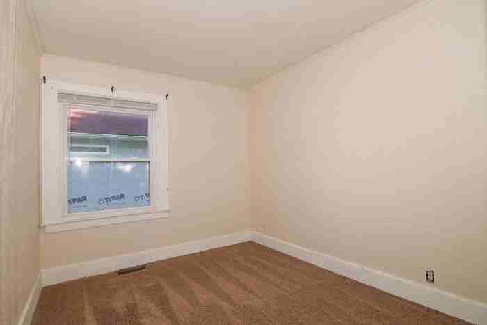 1051 E Edwards Ave - Photo 7 of 13