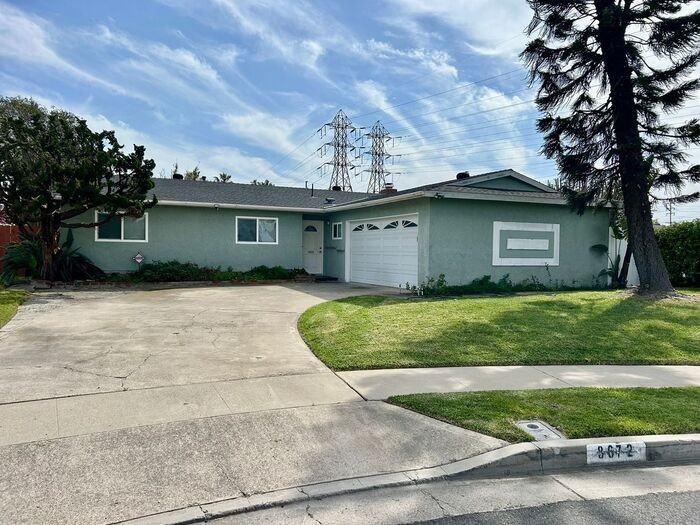 8672 Viceroy Cir - Photo 2 of 13