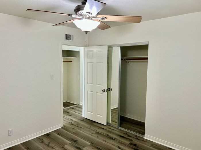 8672 Viceroy Cir - Photo 7 of 13