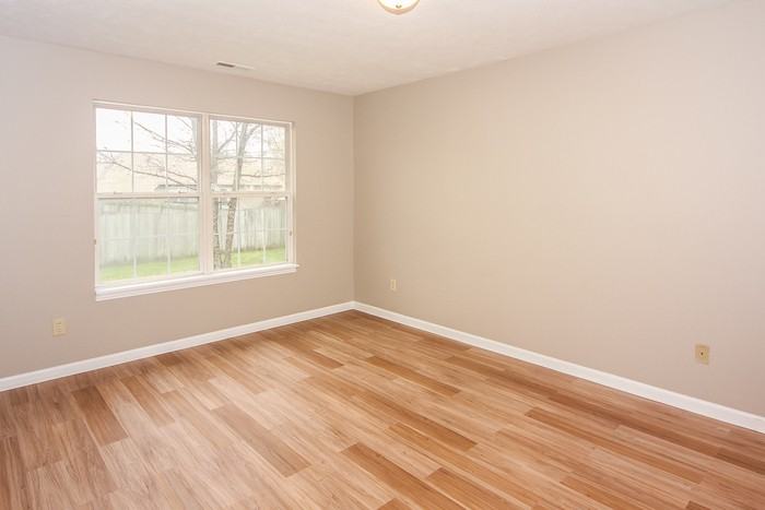 6545 Deep Run Ct - Photo 7 of 14