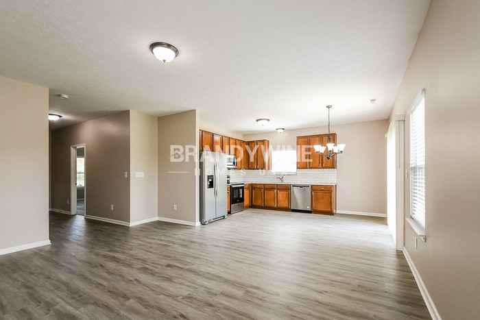 1406 Graybark St - Photo 6 of 21