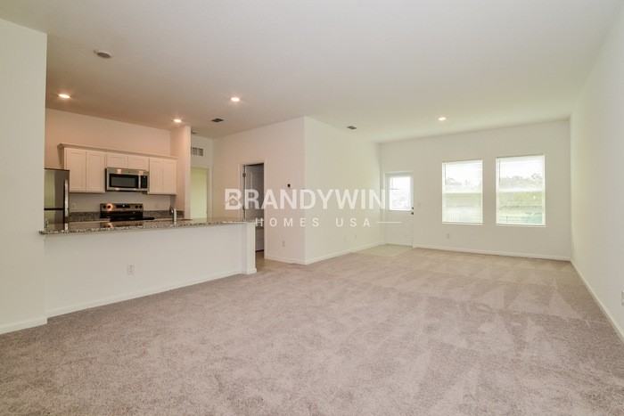 1574 Effra Way - Photo 4 of 20