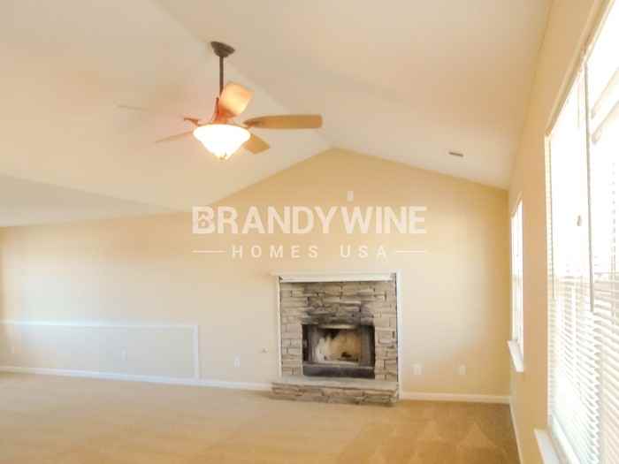 104 Dana Dr - Photo 4 of 18