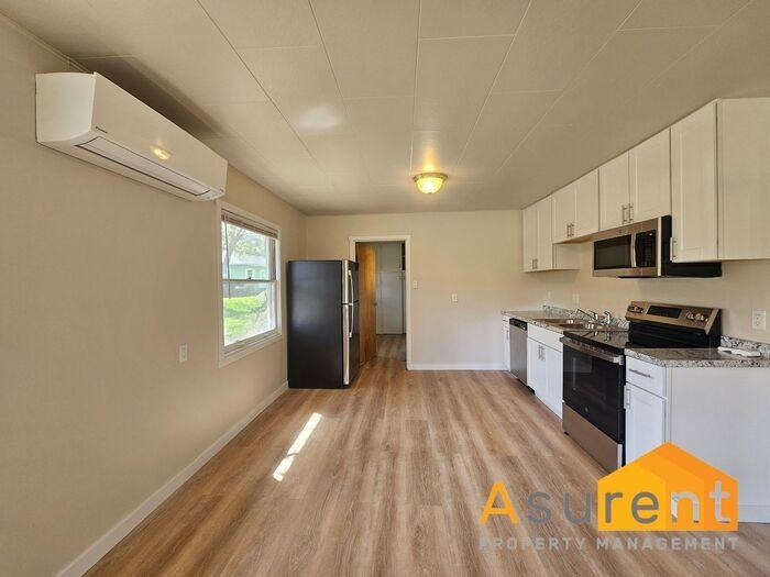 635 Park St - Photo 3 of 14