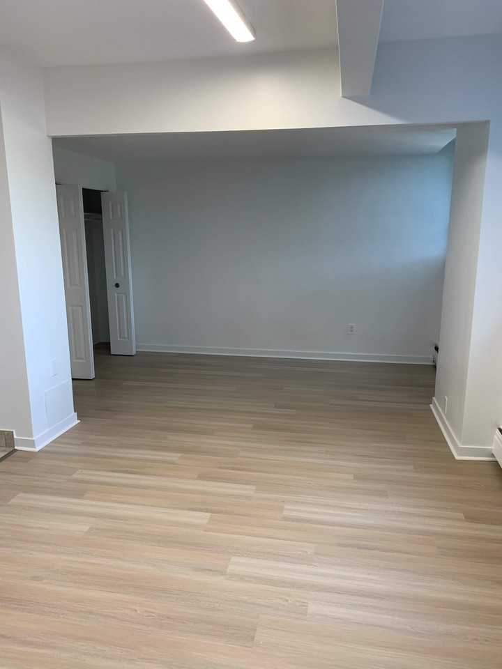 239 Deguire - Photo 2 of 17