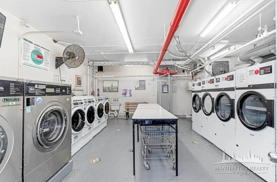 W 45th St #5D - Photo 4 of 7