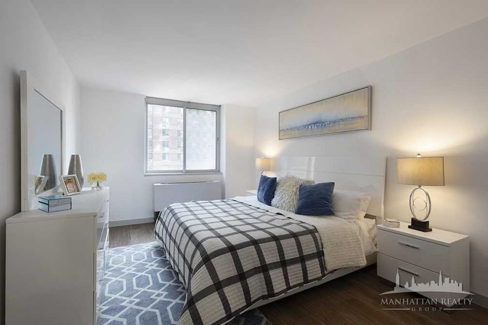 Franklin D Roosevelt Dr #03014K0 - Photo 3 of 6