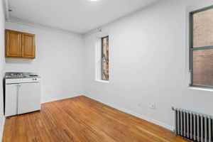 featured image of 239 W 63rd St #5C