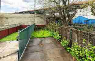 featured image of 32 Garnet St