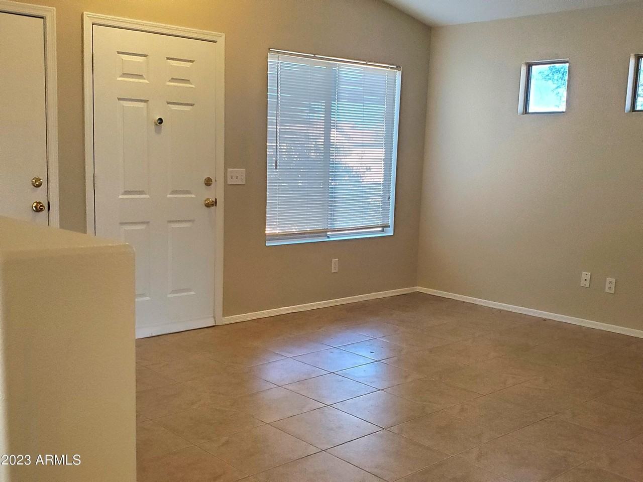 15021 W Ventura St - Photo 2 of 32