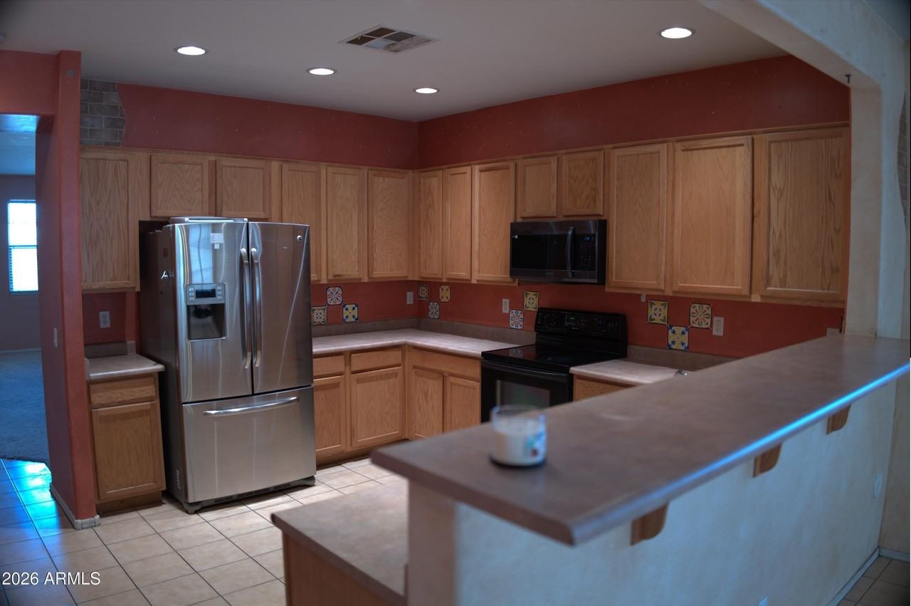 6801 W Maldonado Rd - Photo 4 of 21