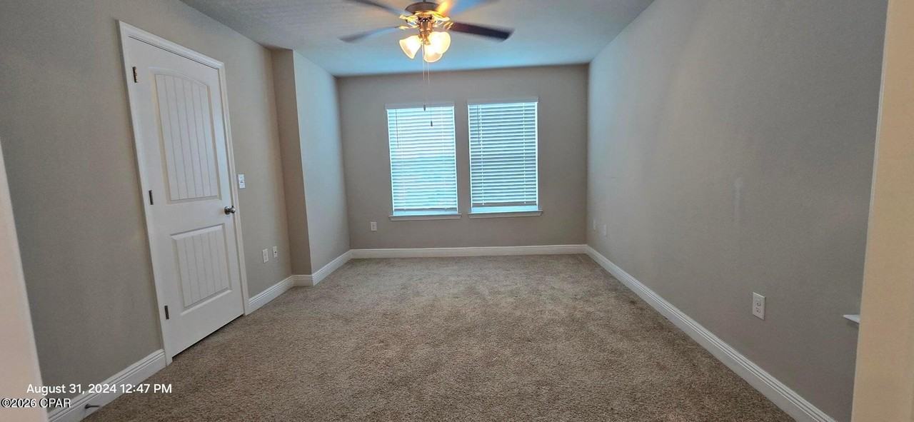 5837 Bay Pl - Photo 4 of 11