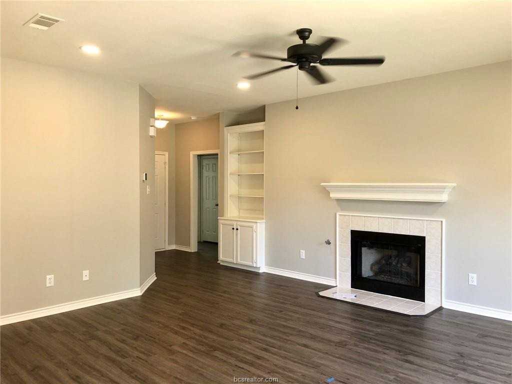 209 Stuttgart Cir - Photo 3 of 21