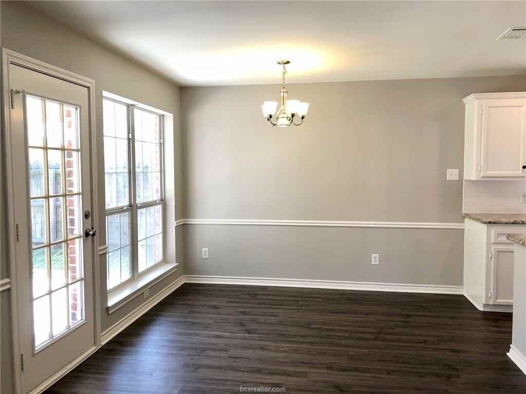 209 Stuttgart Cir - Photo 6 of 21