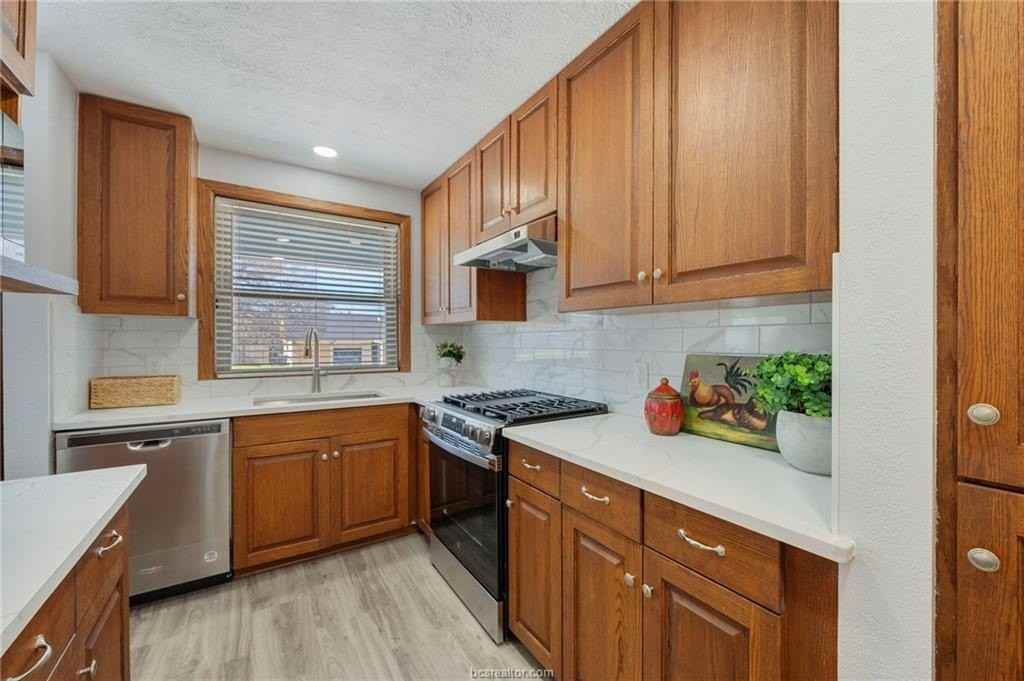 1428 Magnolia Dr - Photo 5 of 22