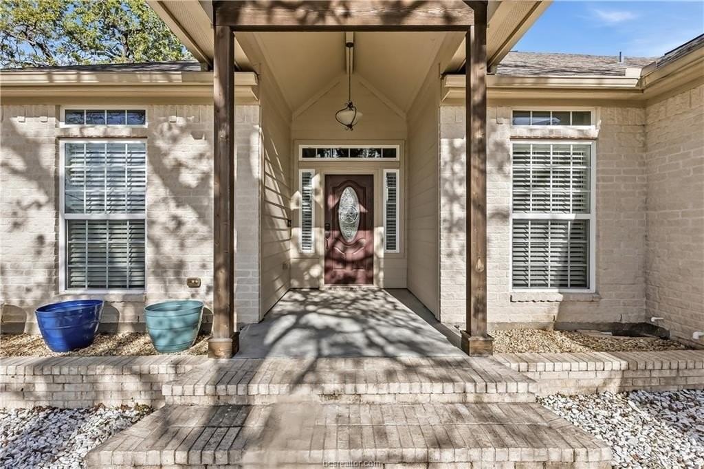 22 Golfview Dr - Photo 3 of 42