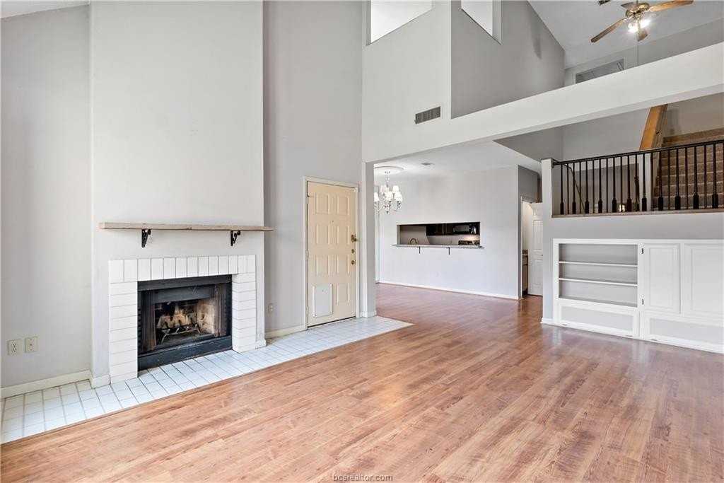 3122 Camelot Dr #33 - Photo 5 of 28