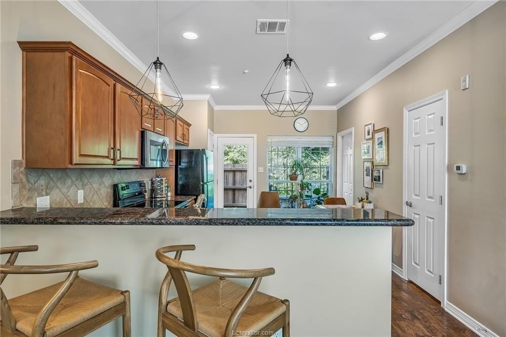305 Holleman Dr E #1506 - Photo 4 of 23