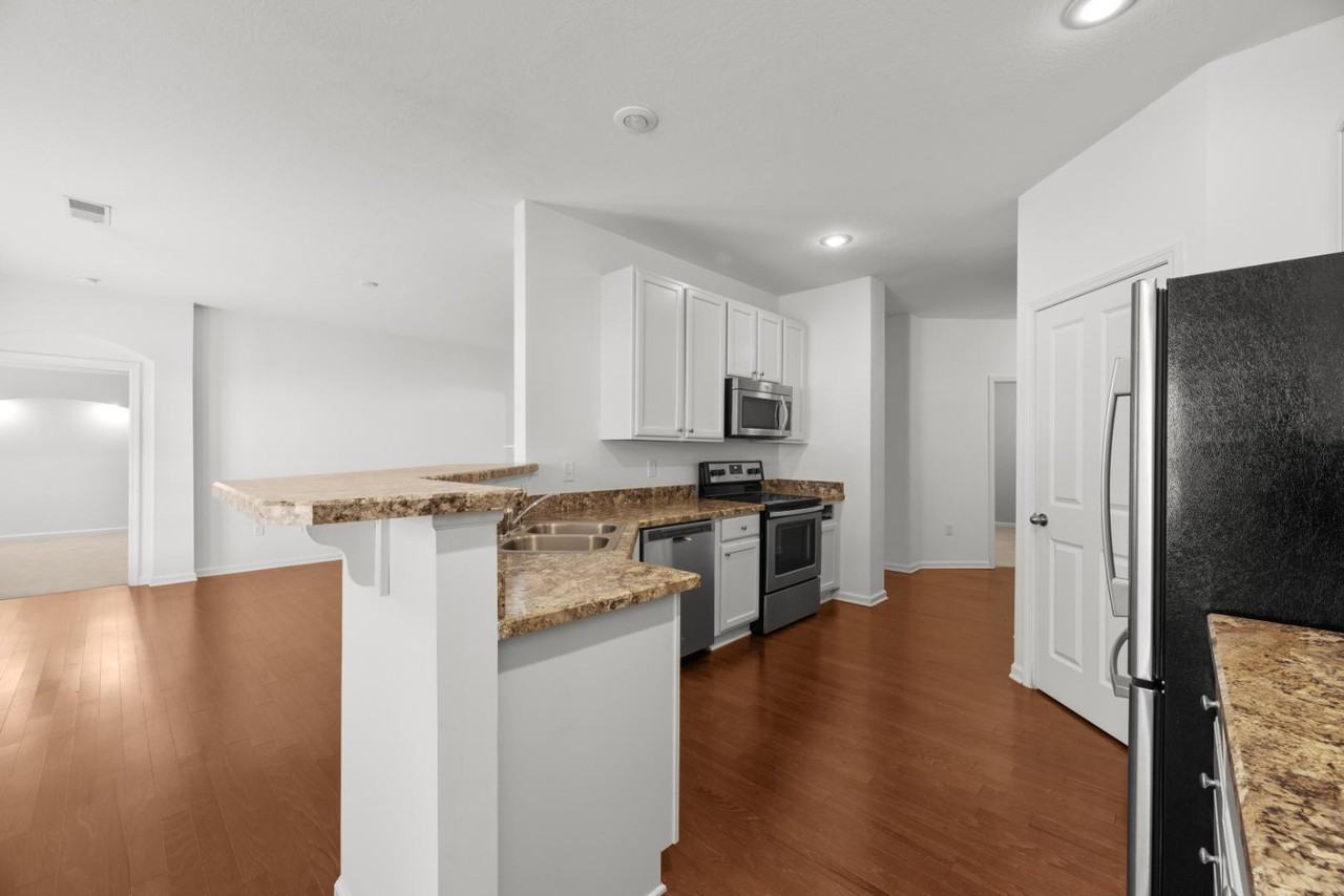 6815 Kinsale Ln - Photo 6 of 20