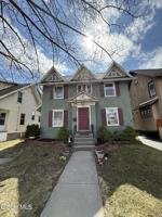 featured image of 1960 Eastern Pkwy