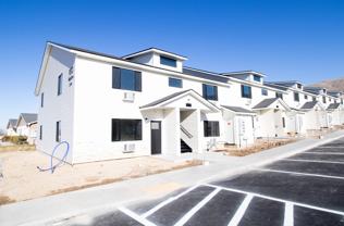 950 Valentine - Photo 1 of 1