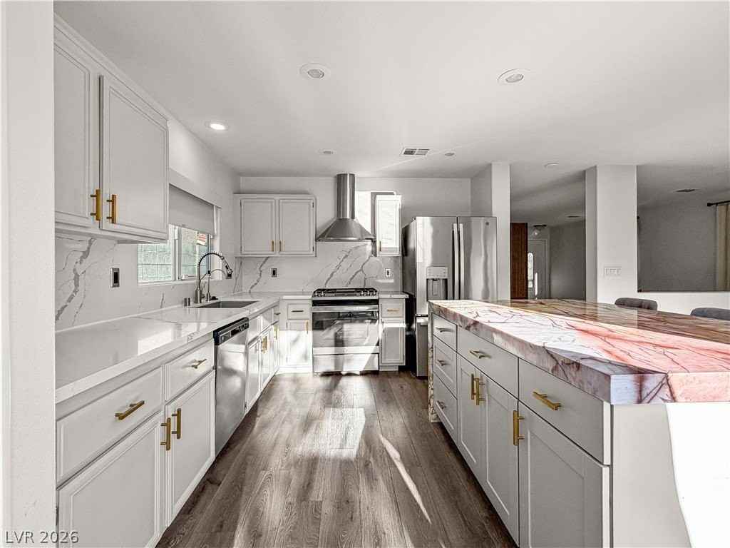 1141 Cathedral Ridge St - Photo 2 of 11