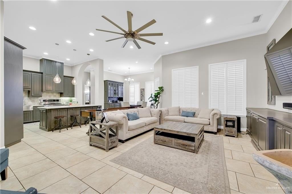 5706 N 3rd Ln - Photo 7 of 24